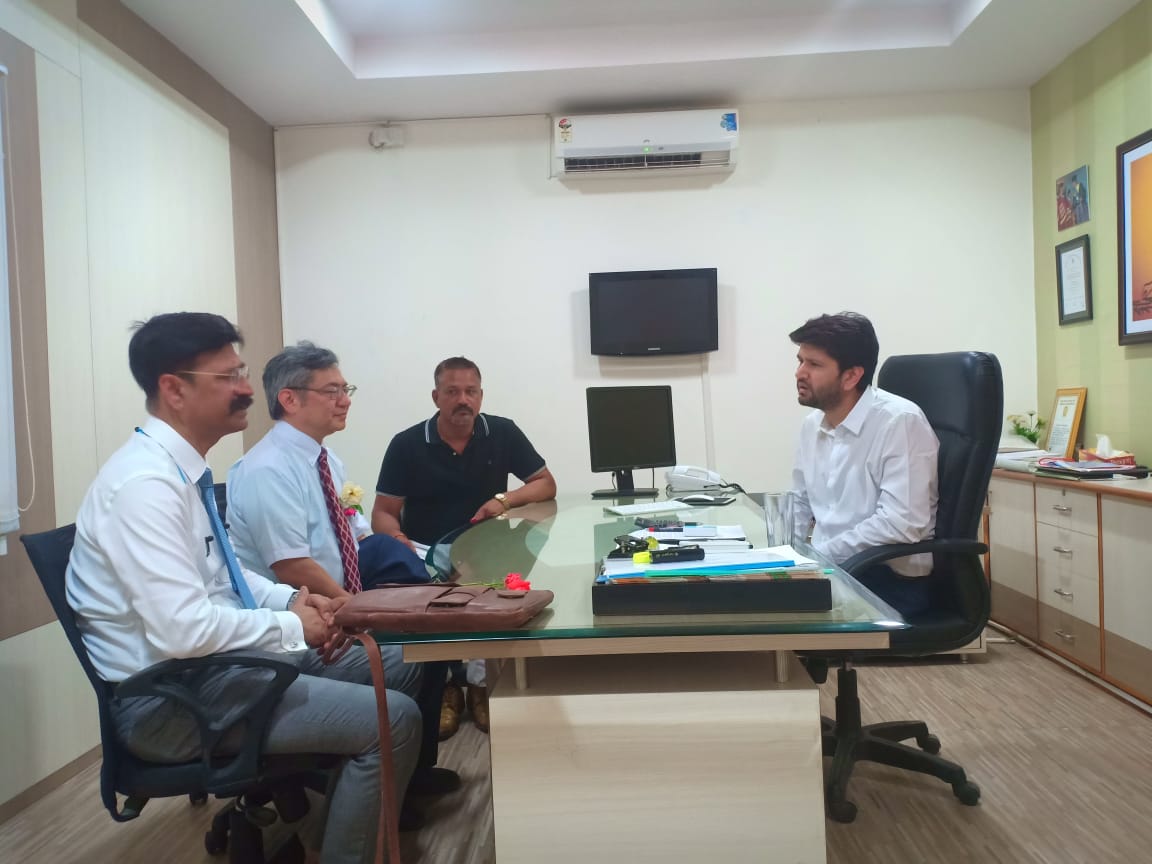 Business_meeting_with_Kinshuk_Trivedi_San_(Director-Aurbindo_College).jpg